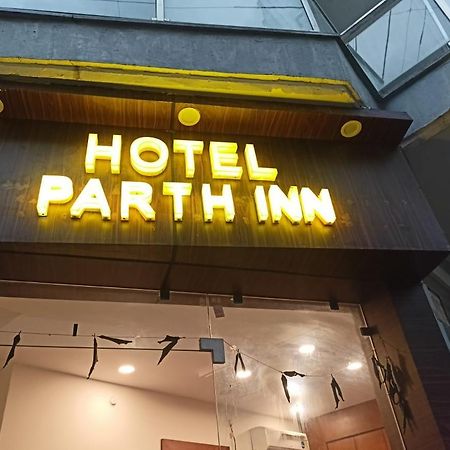 Hotel Parth Inn Rishīkesh Екстериор снимка