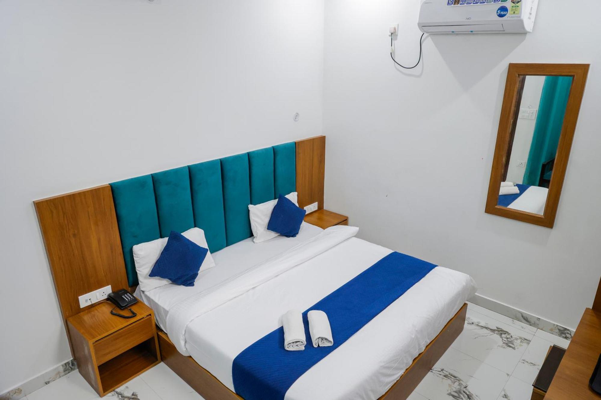 Hotel Parth Inn Rishīkesh Екстериор снимка